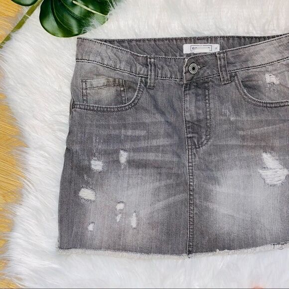 EIGHTYTWO | Denim Gray Skirt Size 5 - Picture 3 of 4